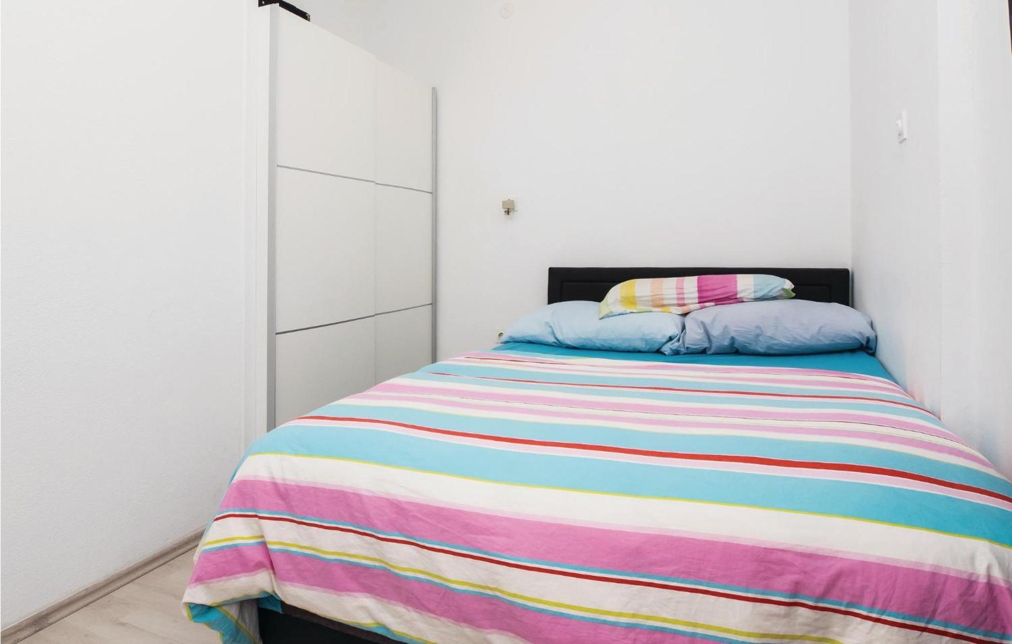 Cozy Apartment In Split With Kitchenette 외부 사진