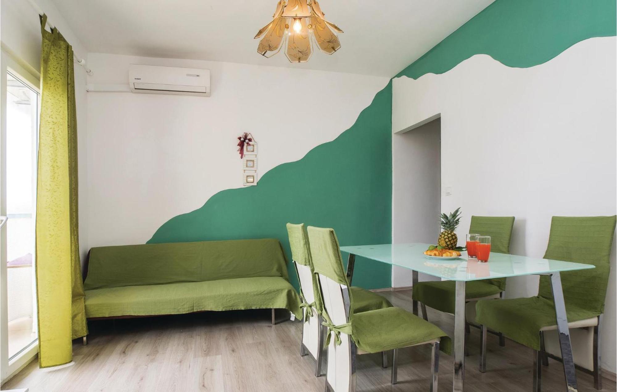Cozy Apartment In Split With Kitchenette 외부 사진
