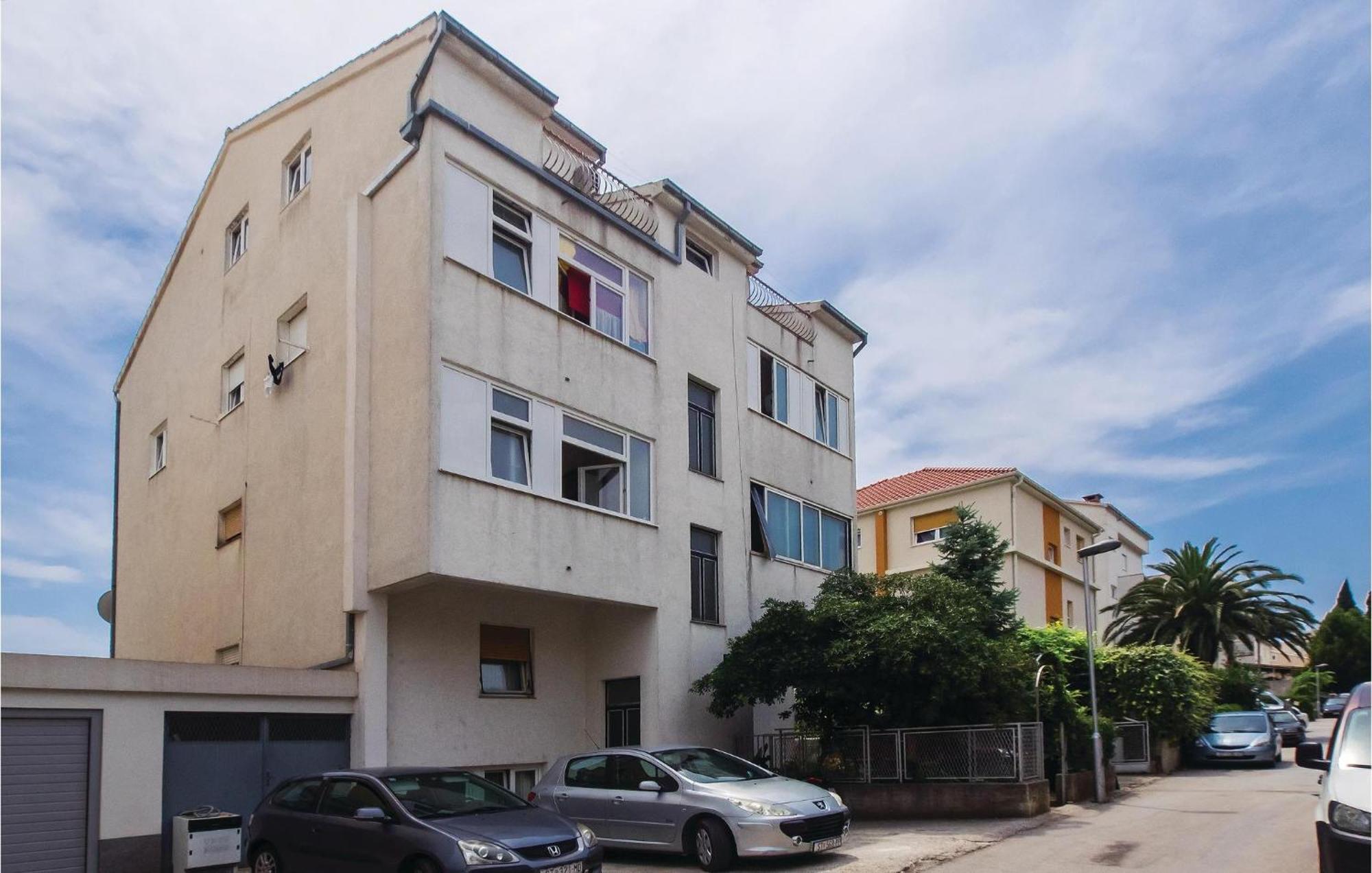 Cozy Apartment In Split With Kitchenette 외부 사진